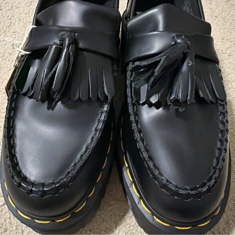 Black Tassel Platform Loafers - Picture 5 of 10